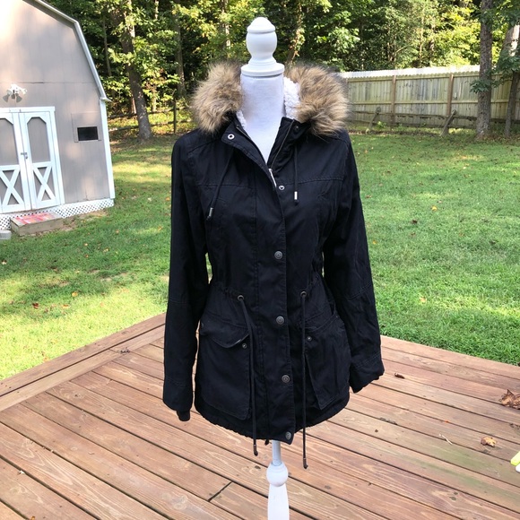 Prince & Fox Jackets & Blazers - PRINCE AND FOX Lined Hooded Winter Jacket Size L